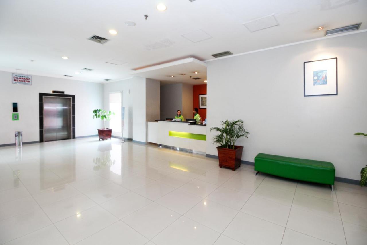 Отель Airy Glodok Pinangsia Raya Джакарта Экстерьер фото